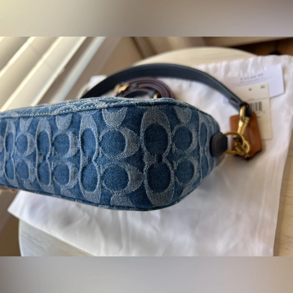 ✨ Coach Signature Denim Swinger Bag Purse Rare ✨ - Picture 10 of 16